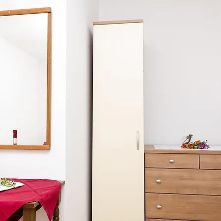 Karla Maison d'hôtes Polače