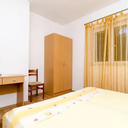 Karla 3* Polače