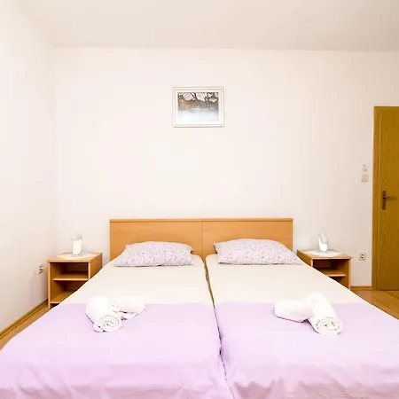 Guest house Karla 3*